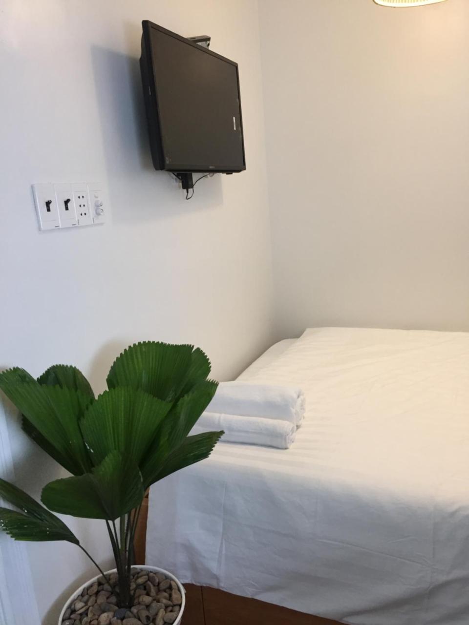Vinabooker Cong Quynh Hotel Ho Şi Min Exterior foto